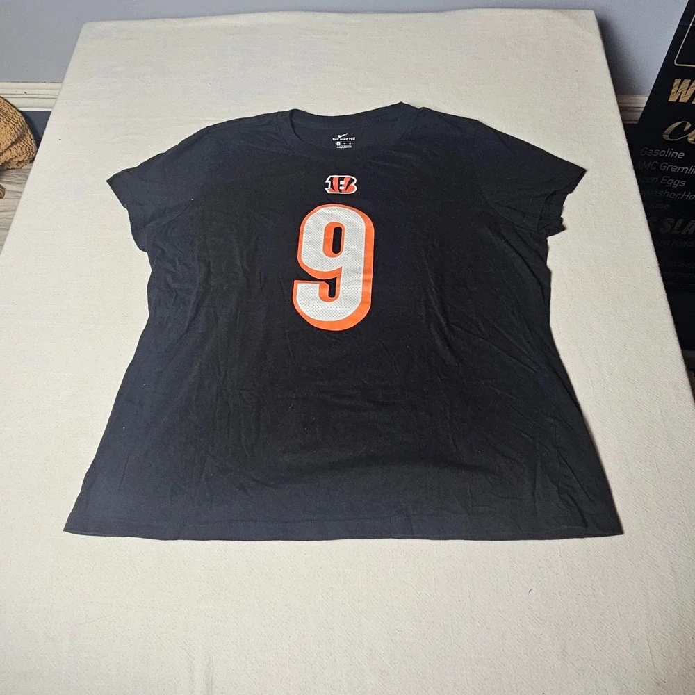 Nike Cincinnati Bengals Joe Burrow #9 Black T-Shirt Womens XL NFL Football Tee